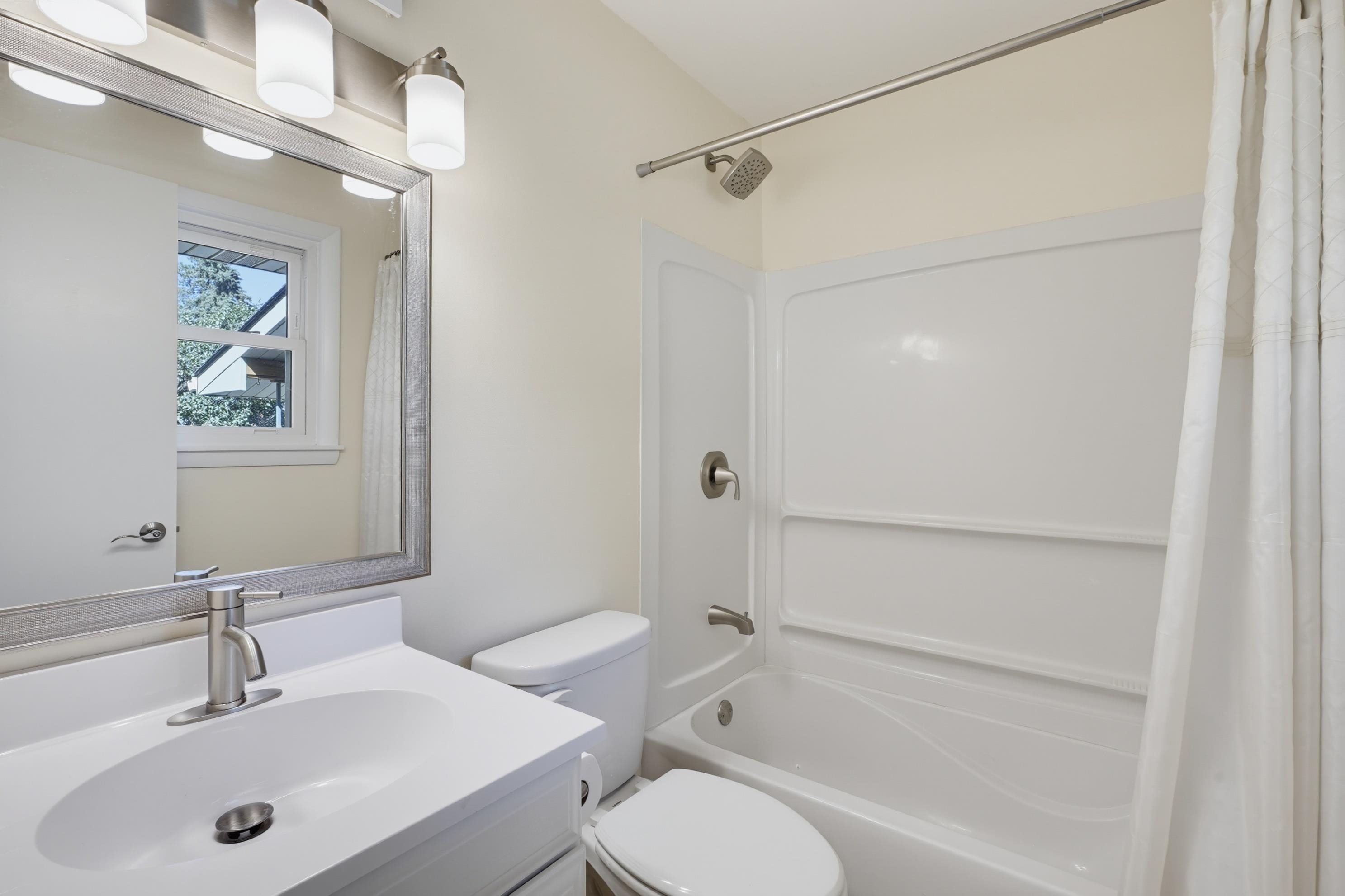 17 Clay Street Property Photo 25