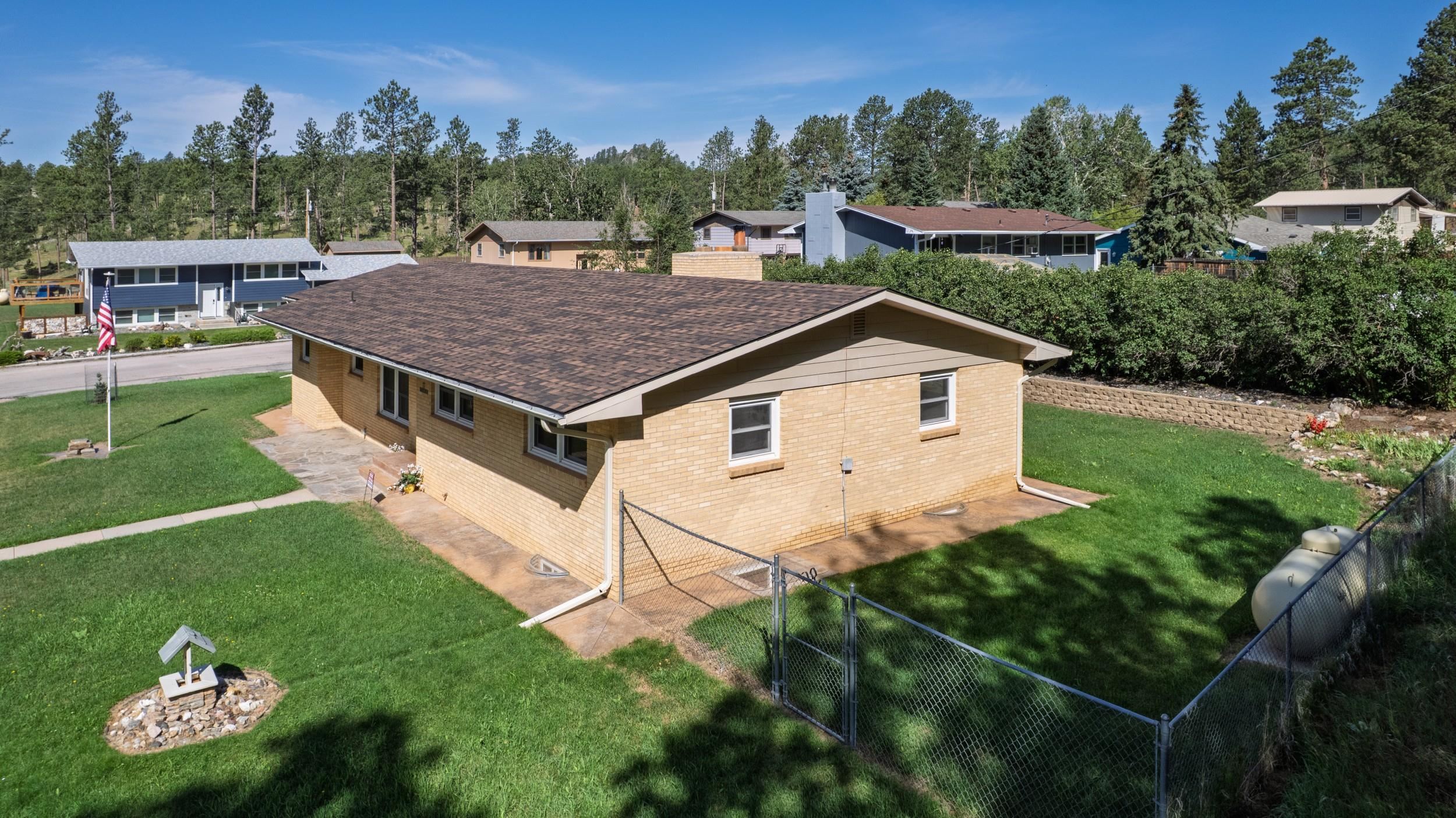 17 Clay Street Property Photo 44