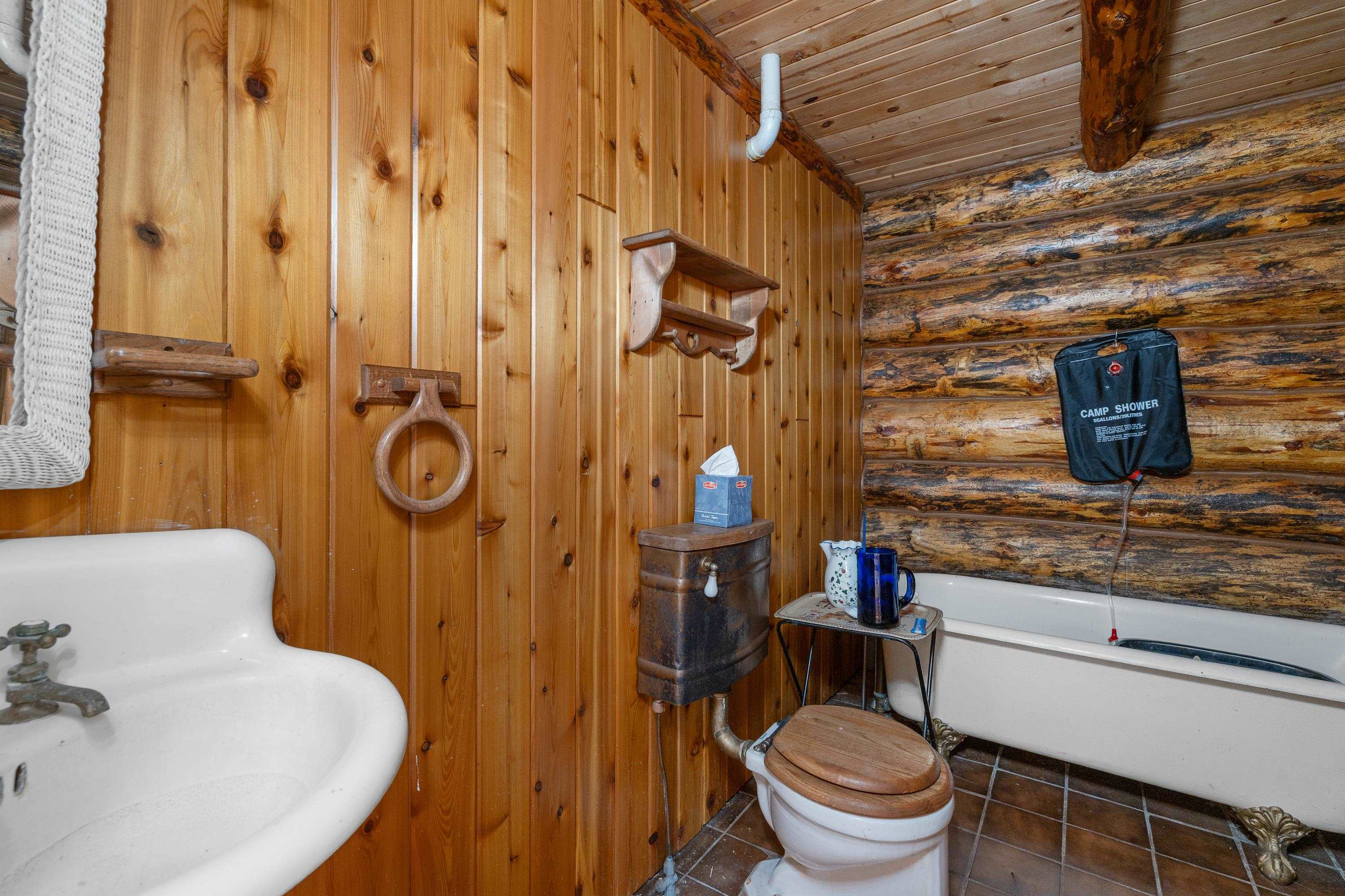 25482 Hell Canyon Road Property Photo 12