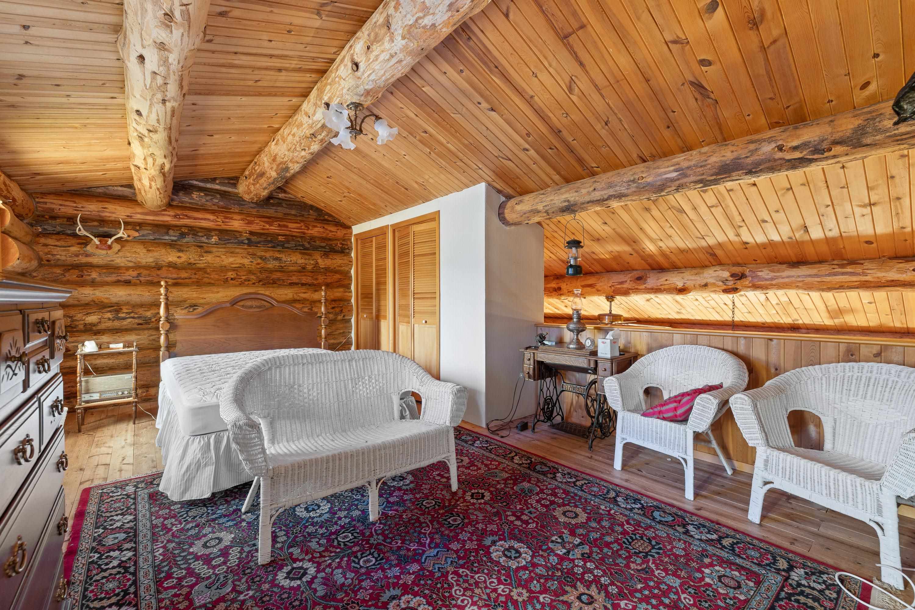 25482 Hell Canyon Road Property Photo 15