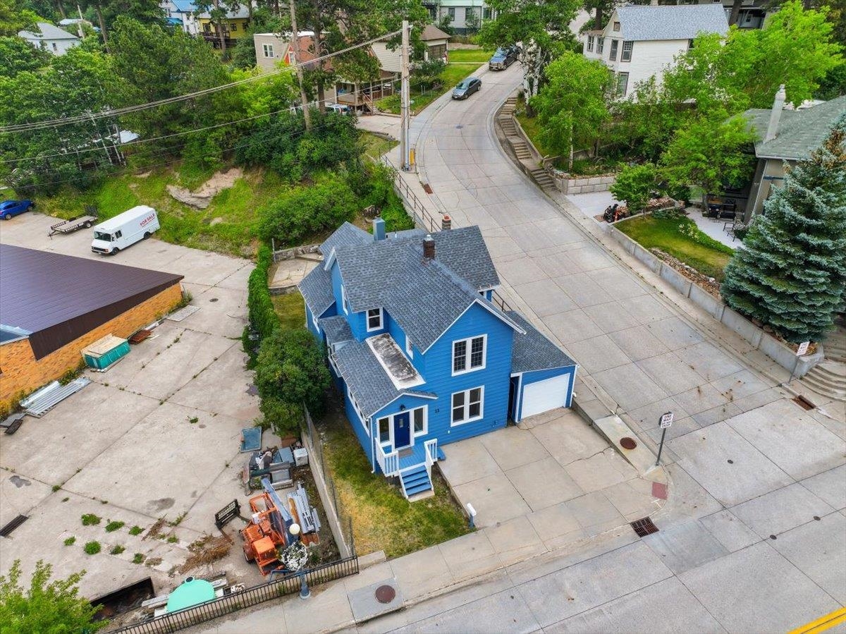 12 S Main Street Property Photo 2