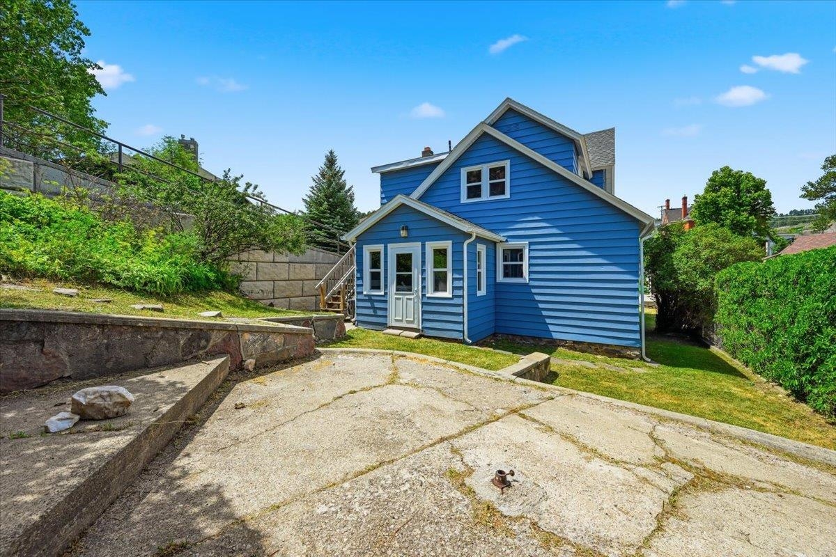 12 S Main Street Property Photo 3