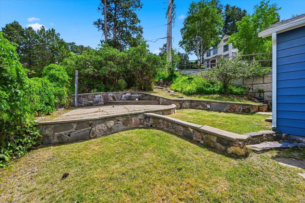12 S Main Street Property Photo 4