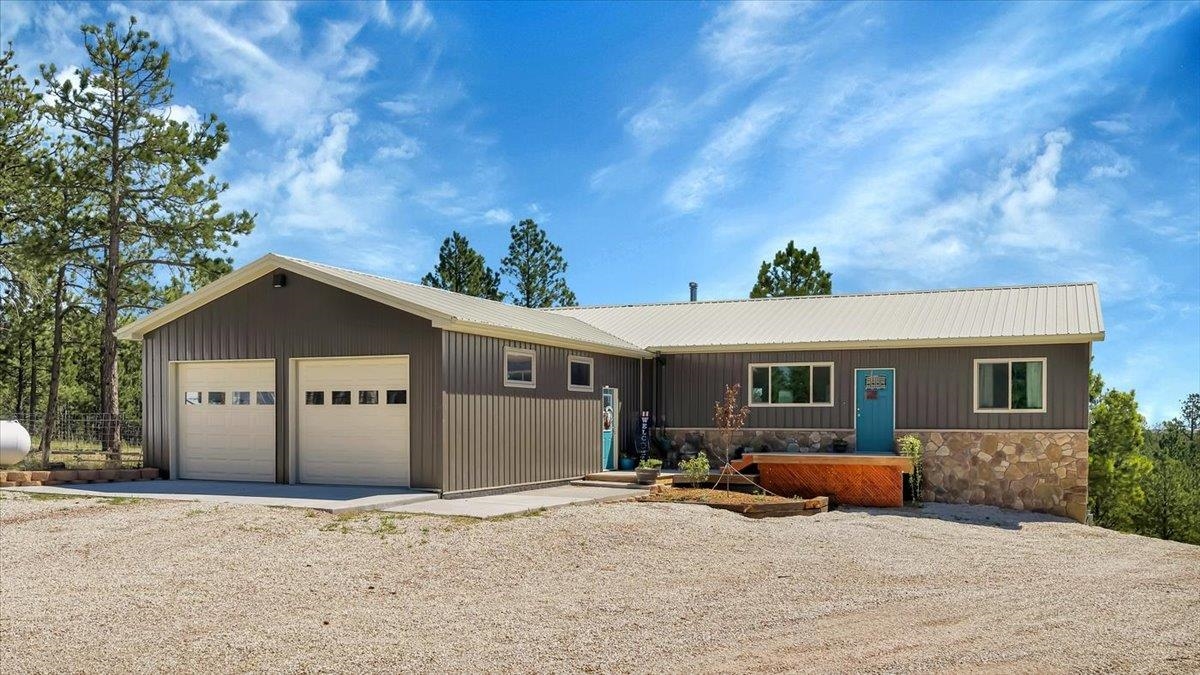 12076 Beardsley Drive Property Photo 2