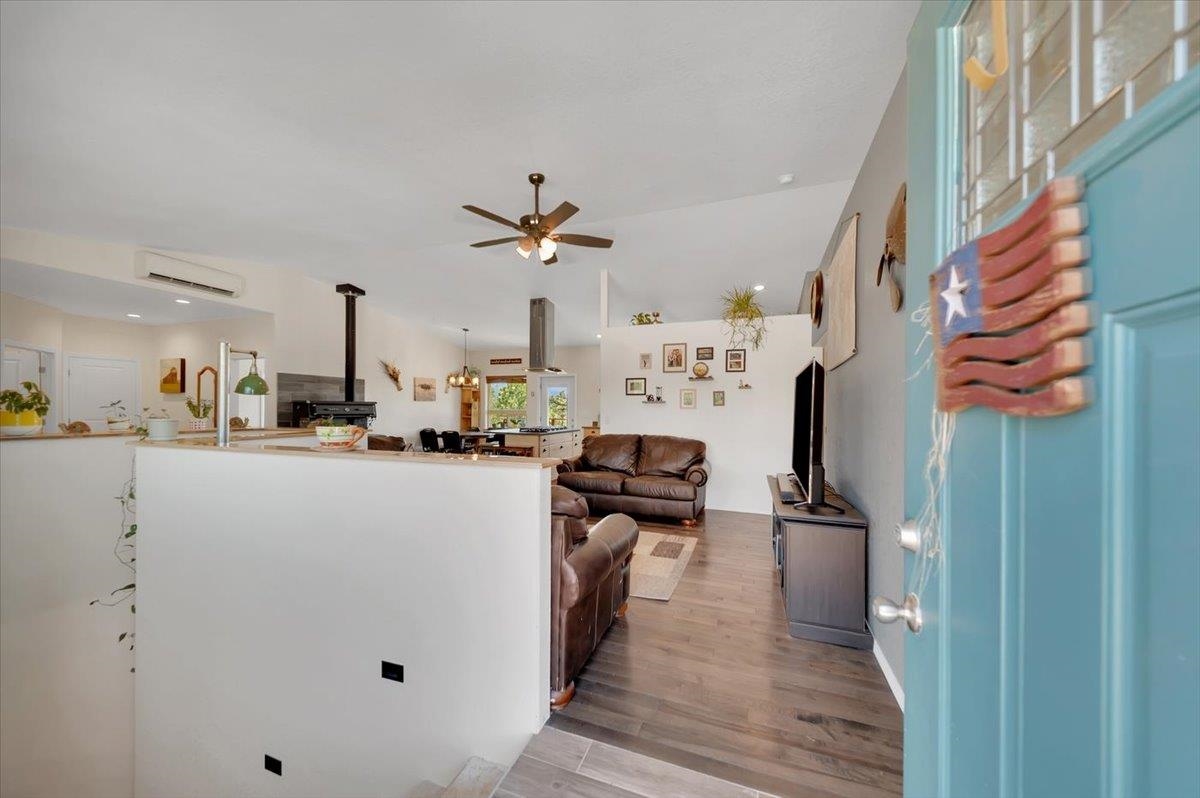 12076 Beardsley Drive Property Photo 6