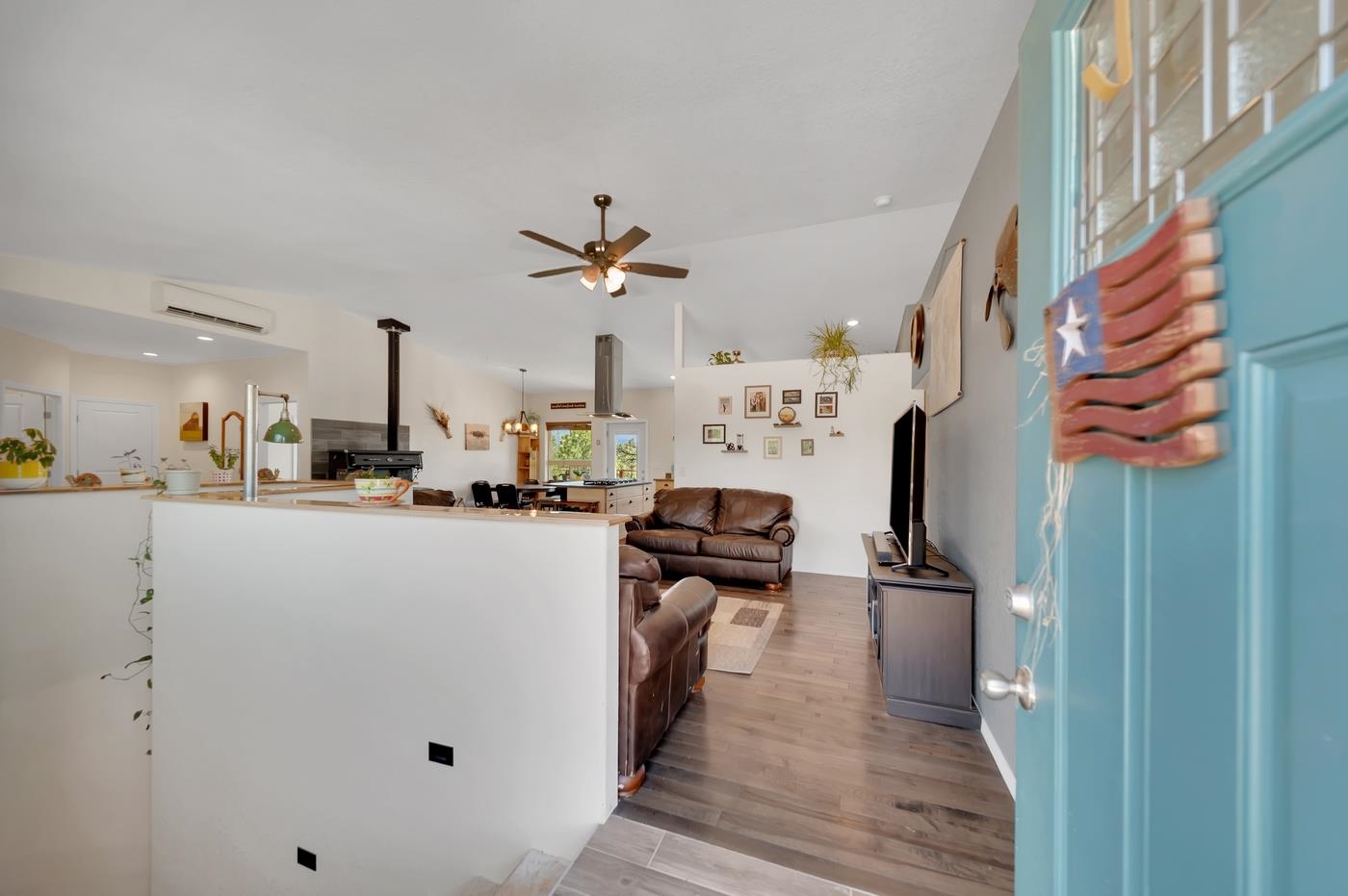 12076 Beardsley Drive Property Photo 3