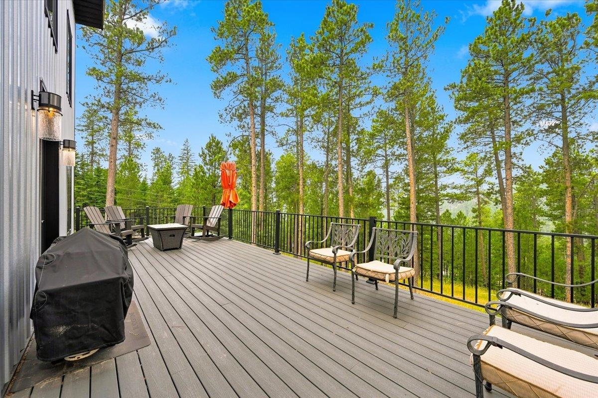 21351 Snowcat Road Property Photo 16