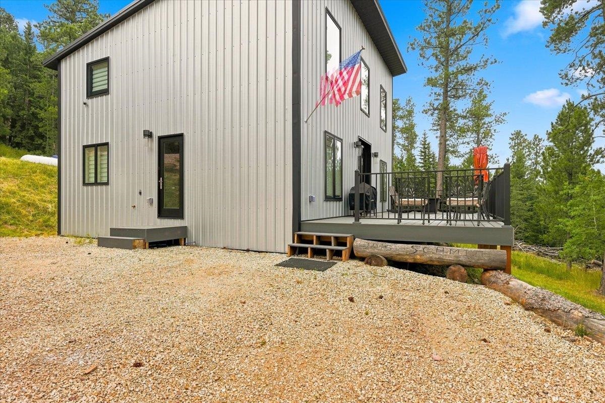21351 Snowcat Road Property Photo 17