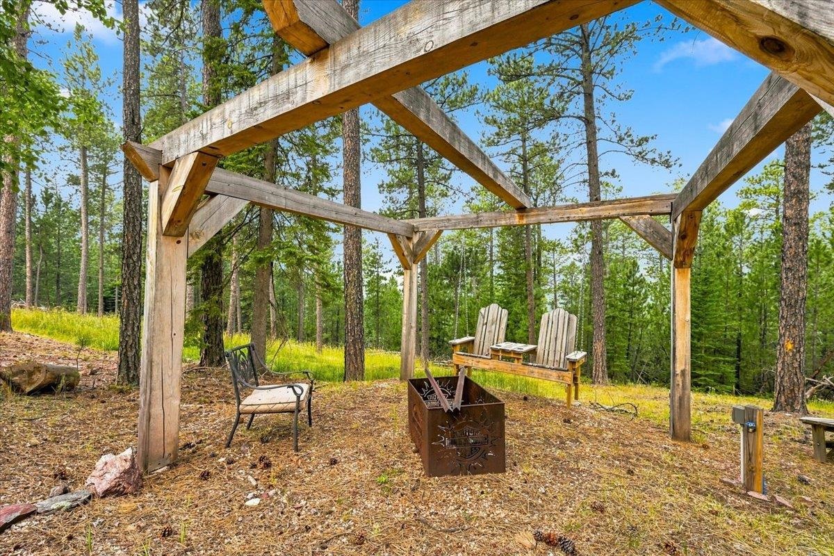 21351 Snowcat Road Property Photo 18