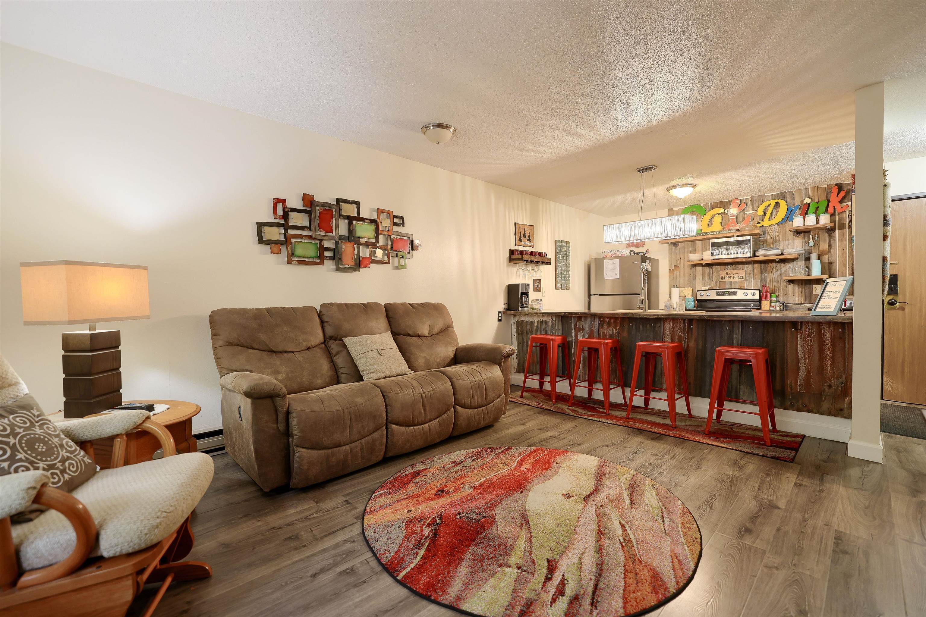 744 Prospect Avenue Property Photo 3