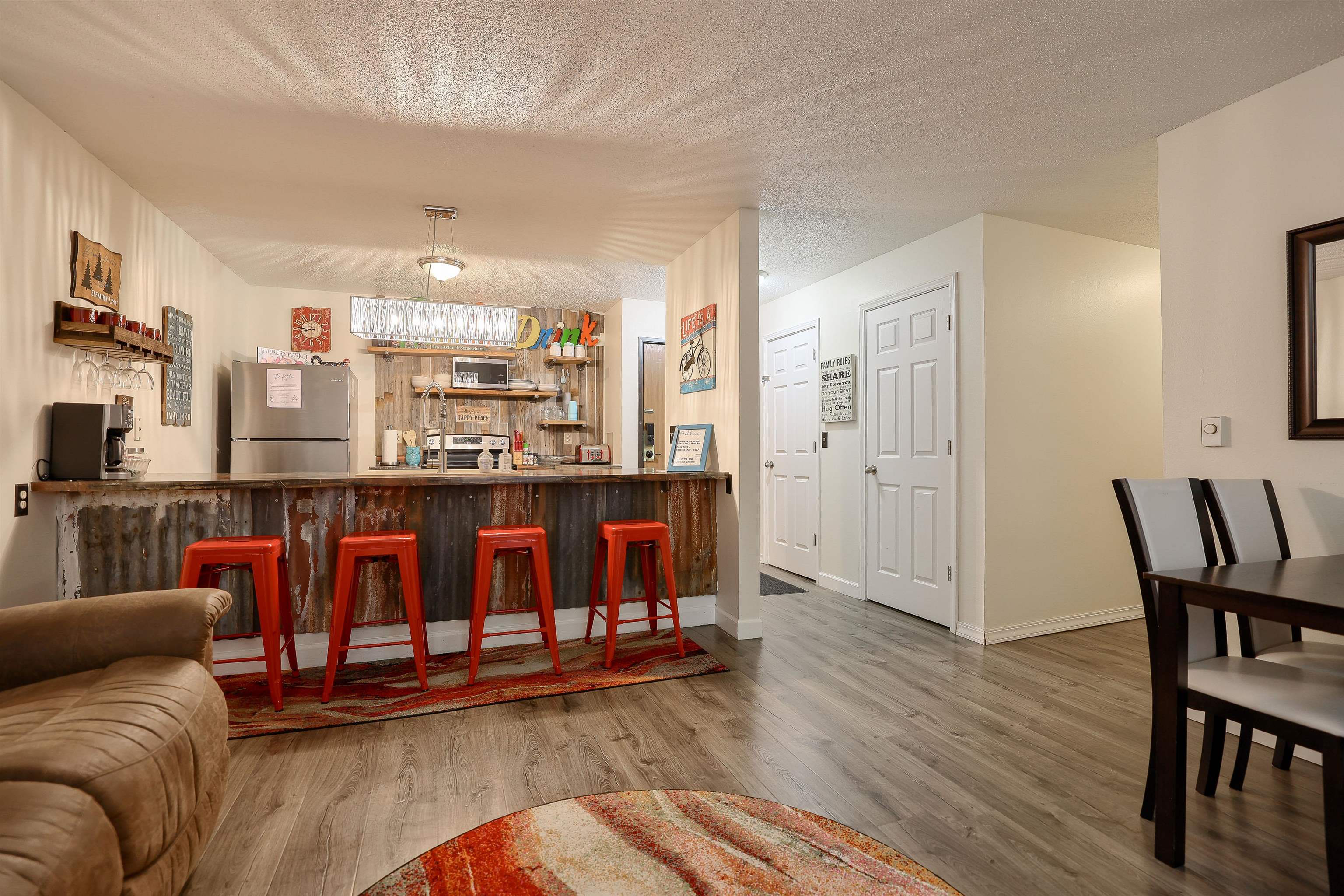 744 Prospect Avenue Property Photo 4