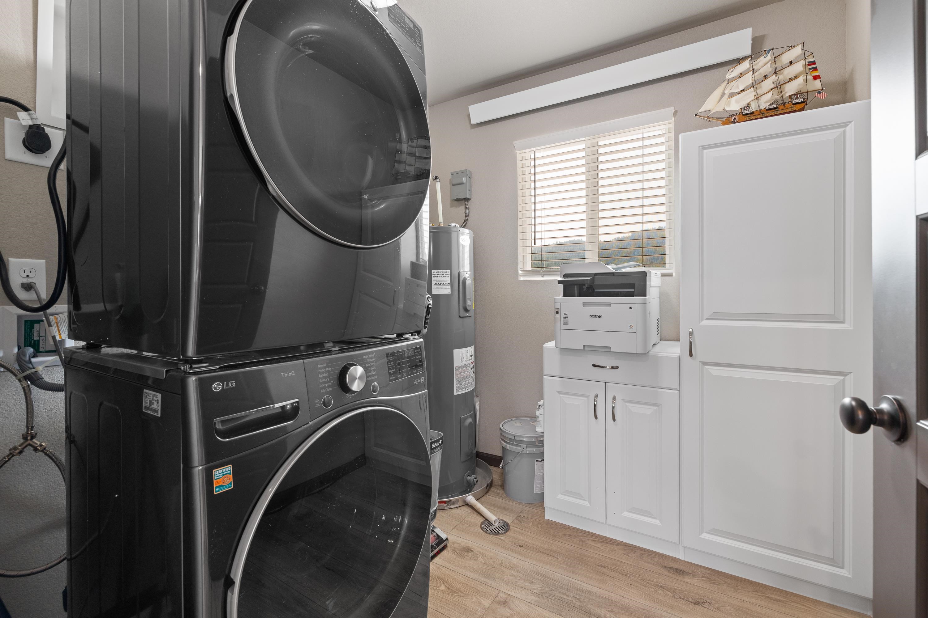 1048 Top O Hill Avenue Property Photo 9