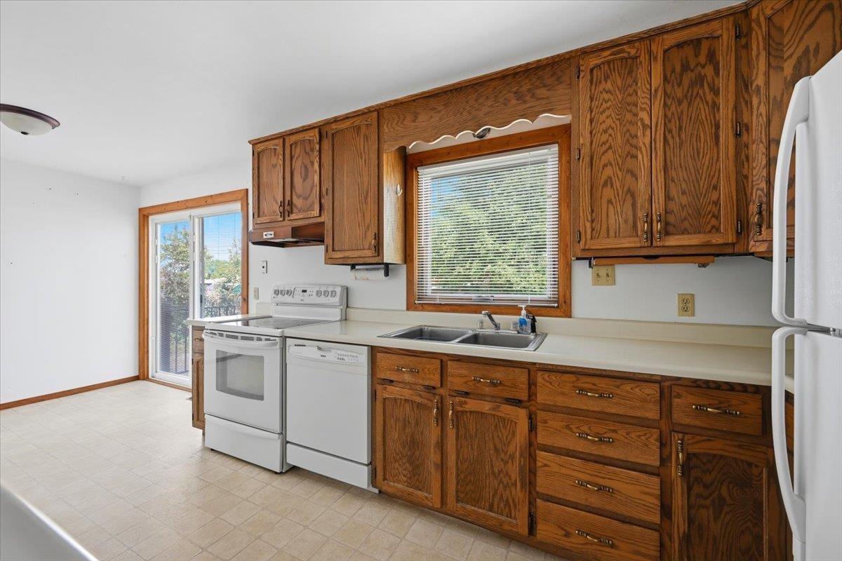 1917 Arizona Avenue Property Photo 6