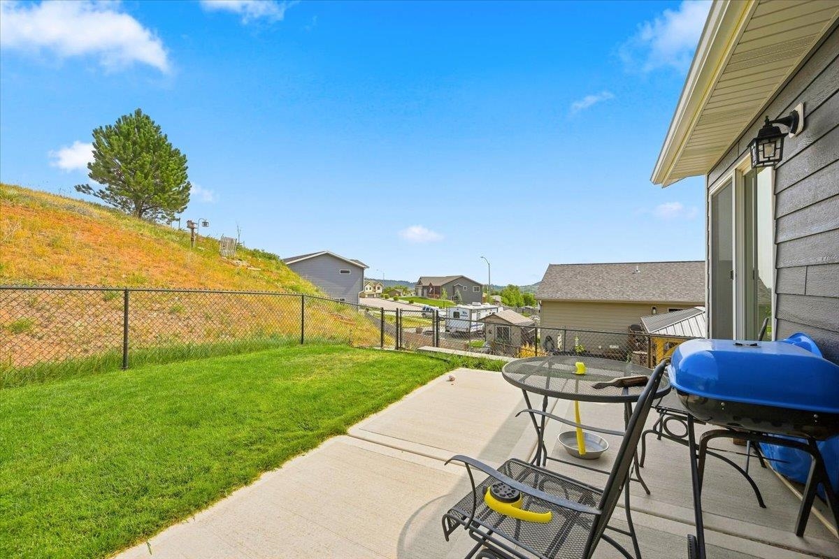 2681 Meadows Drive Property Photo 3