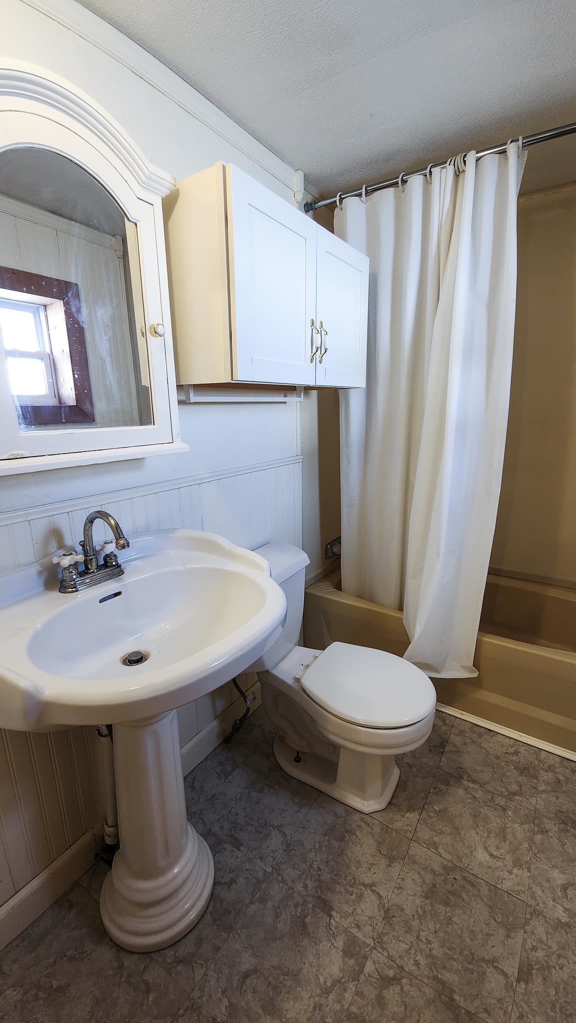 520 Triple L Loop Property Photo 15