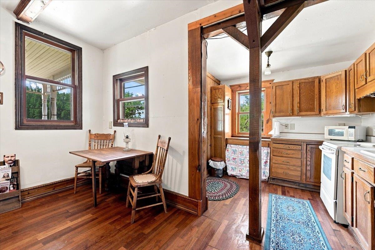91 Forest Avenue Property Photo 11