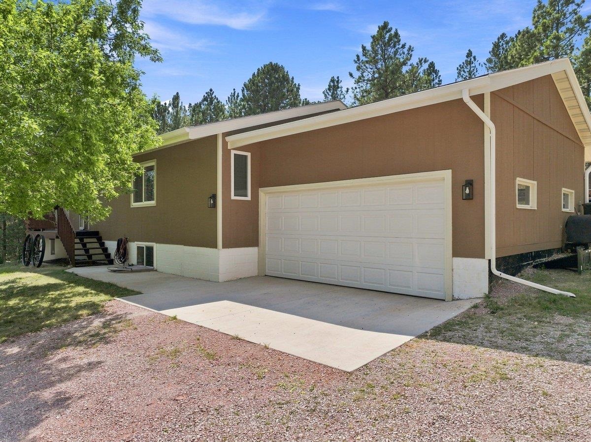 1055 Ridgeland Loop Property Photo 4