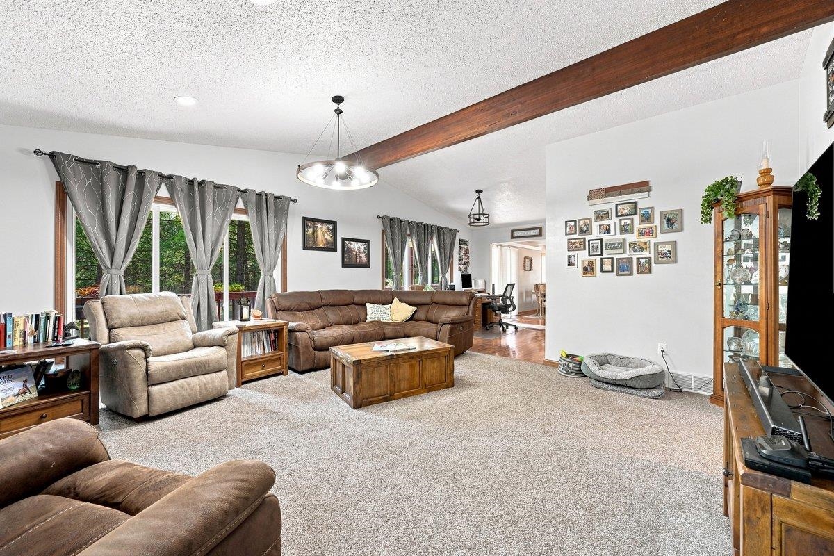 1055 Ridgeland Loop Property Photo 9