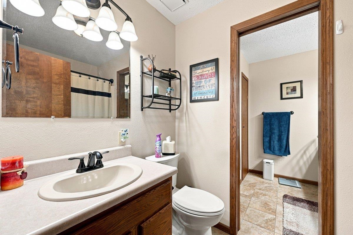 1055 Ridgeland Loop Property Photo 19