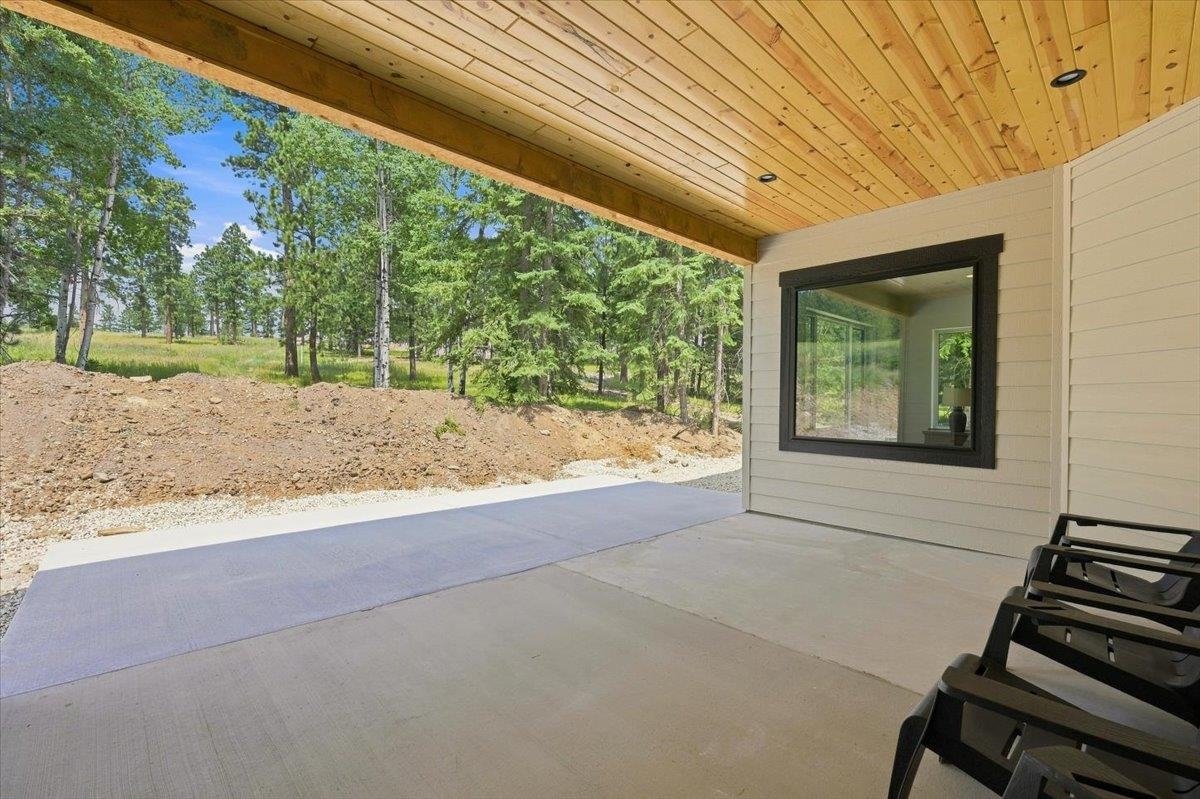 11267 Westwind Ct. Property Photo 3