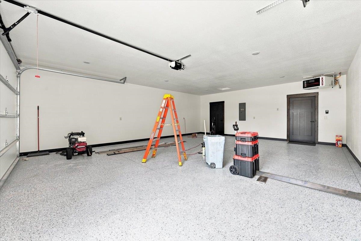 11267 Westwind Ct. Property Photo 21