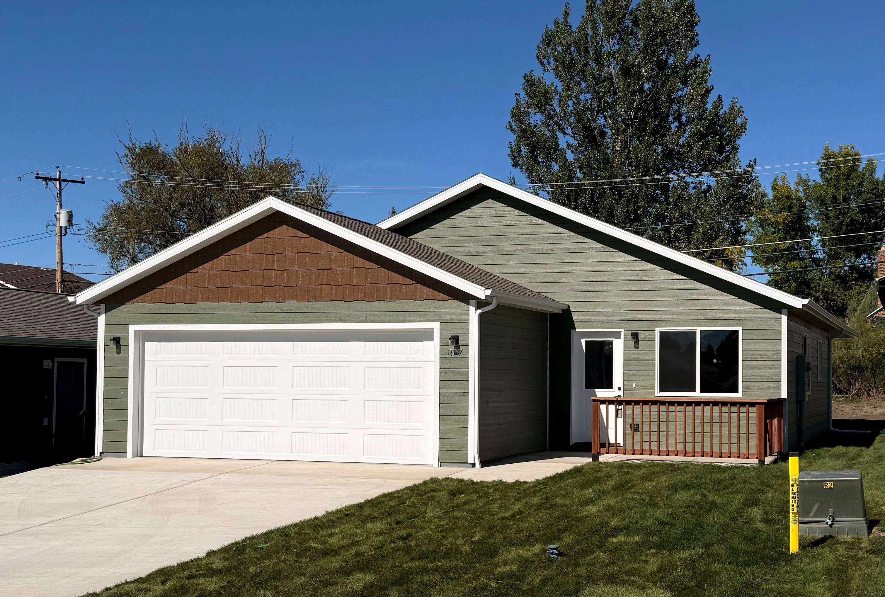 827 Heritage Street Property Photo 1