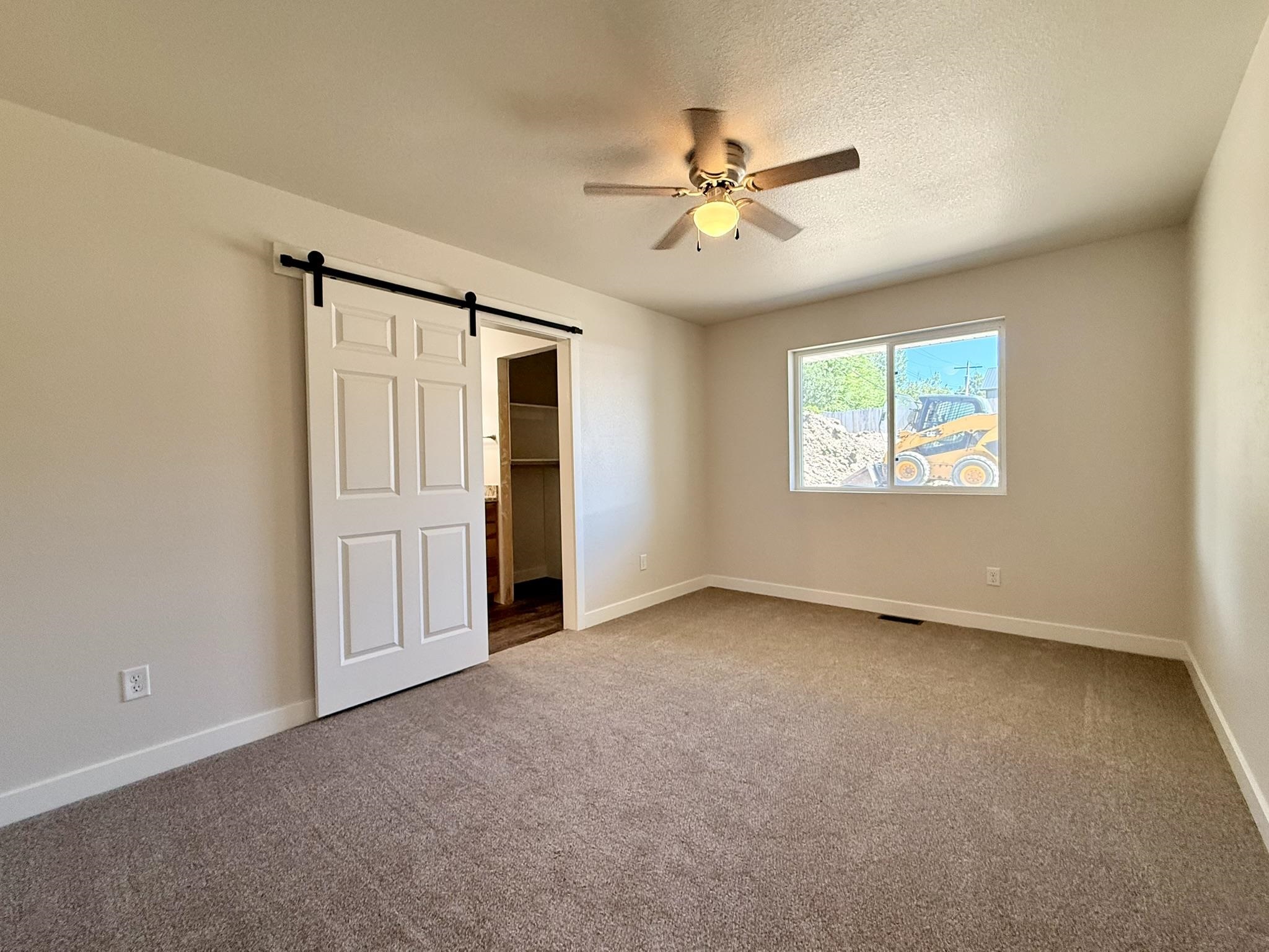 827 Heritage Street Property Photo 10