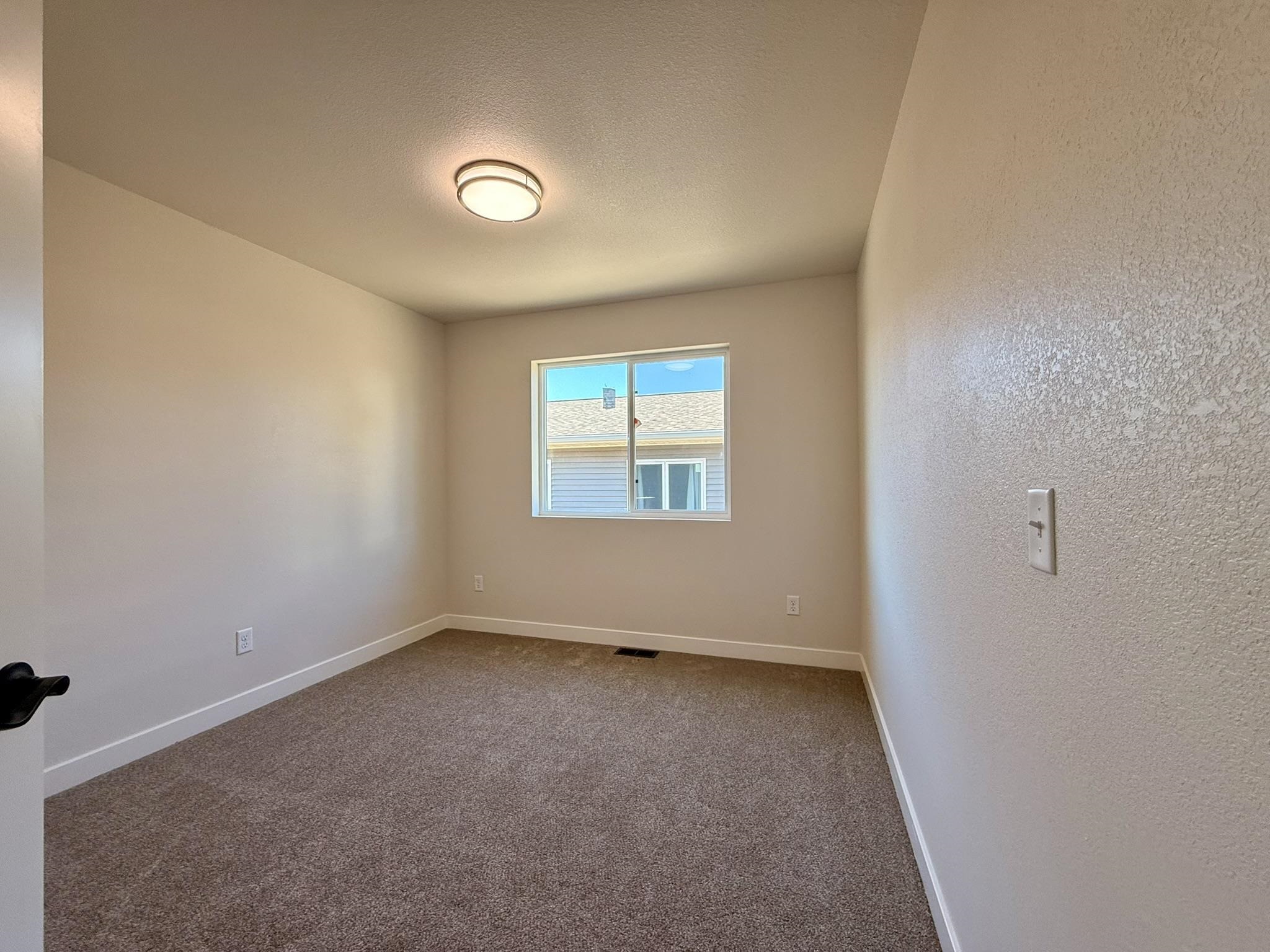 827 Heritage Street Property Photo 13