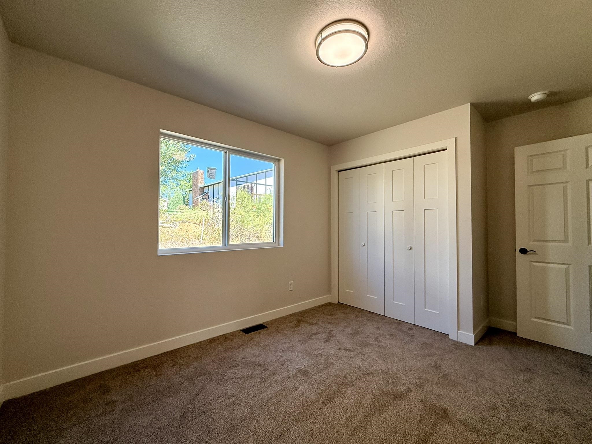 827 Heritage Street Property Photo 14