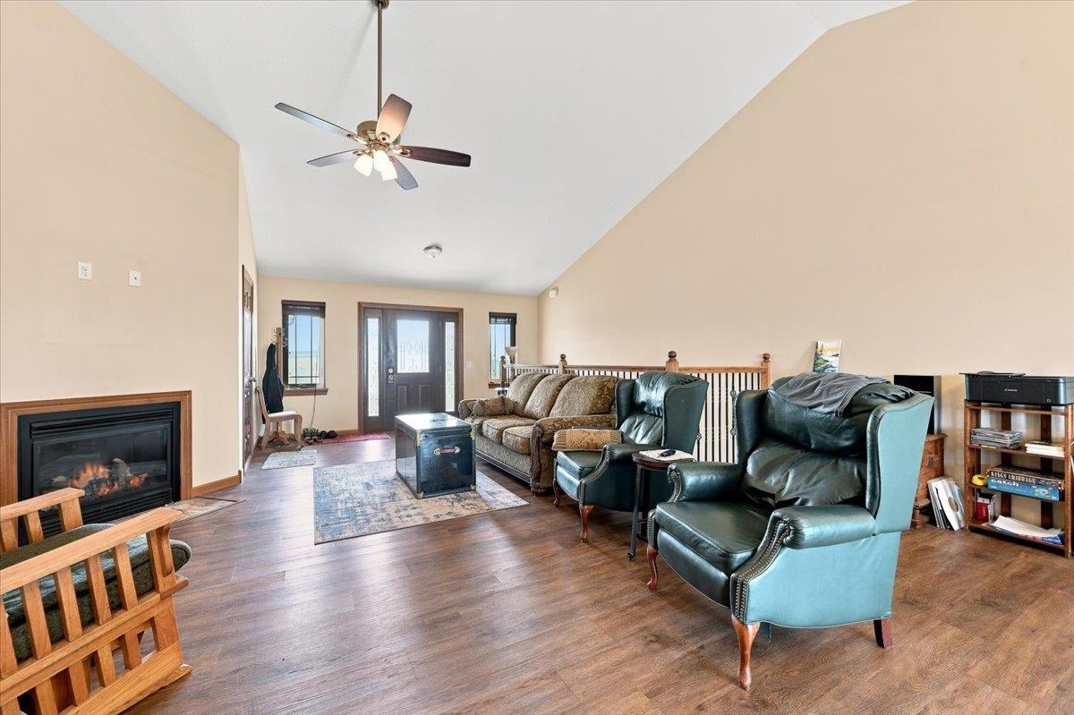 7714 Duke Parkway Property Photo 4