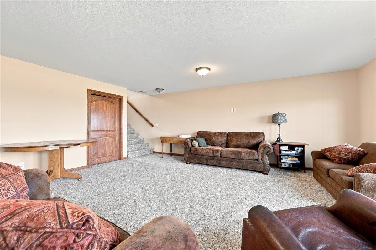 7714 Duke Parkway Property Photo 18