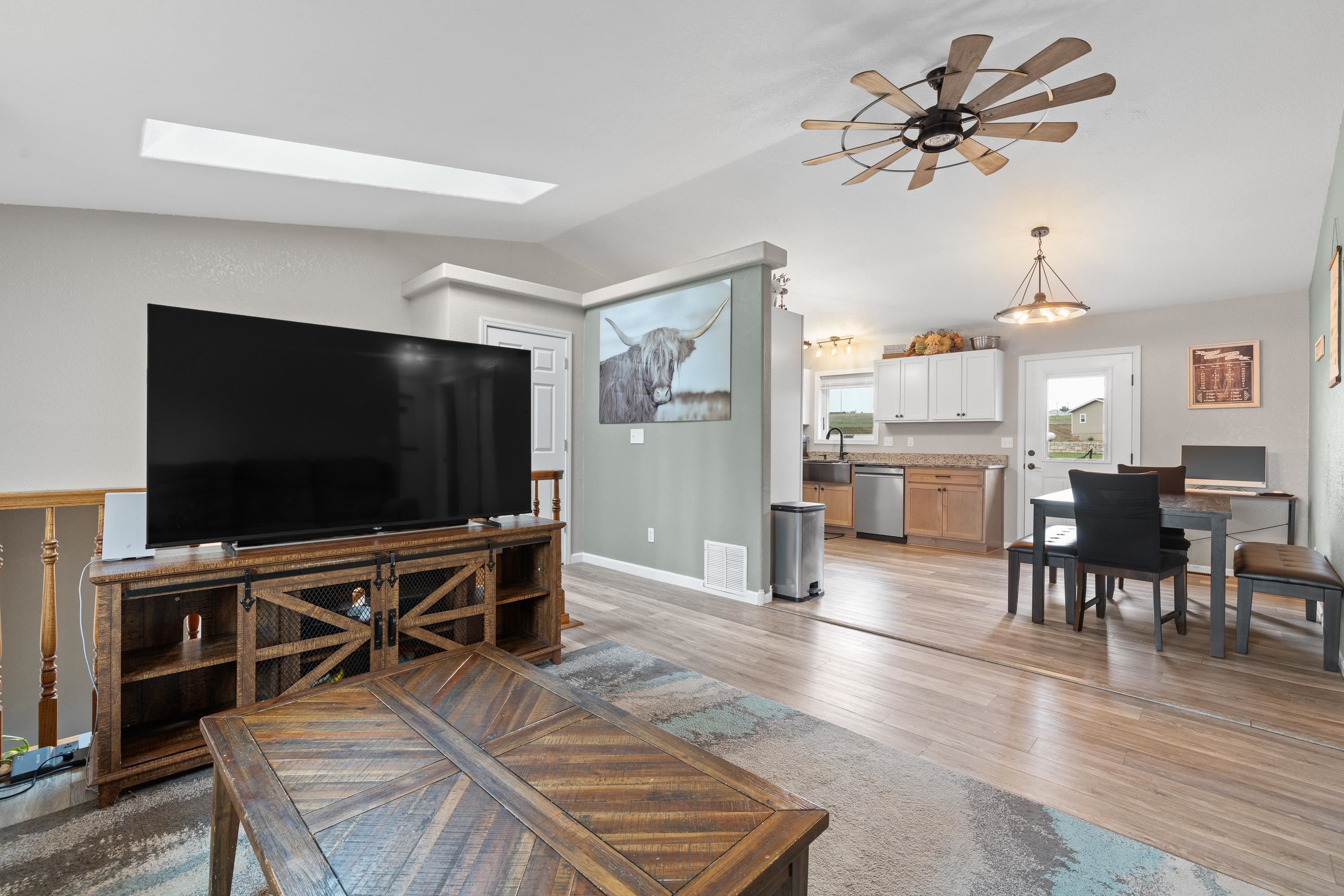 215 5th Street Property Photo 5