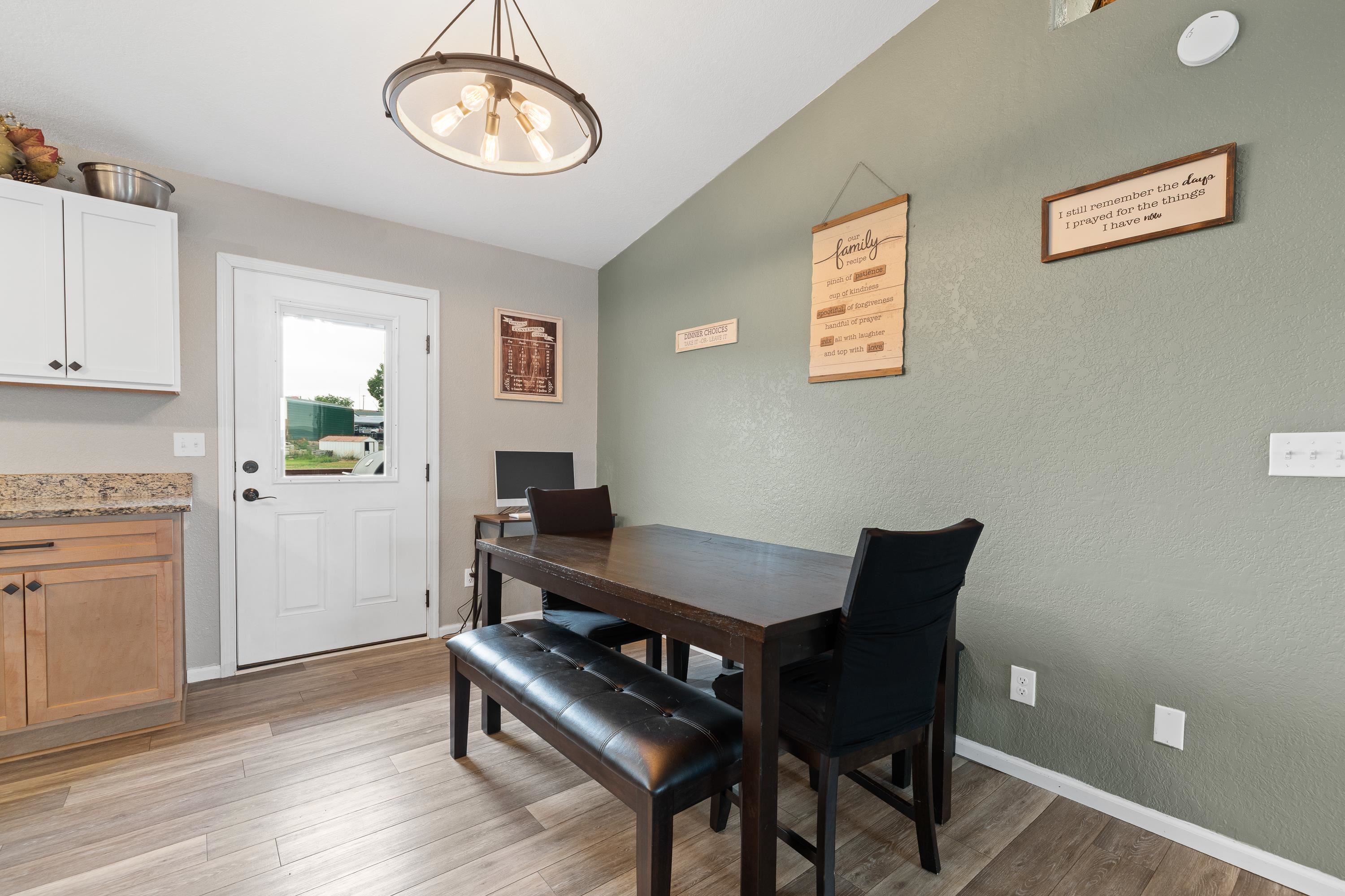 215 5th Street Property Photo 6