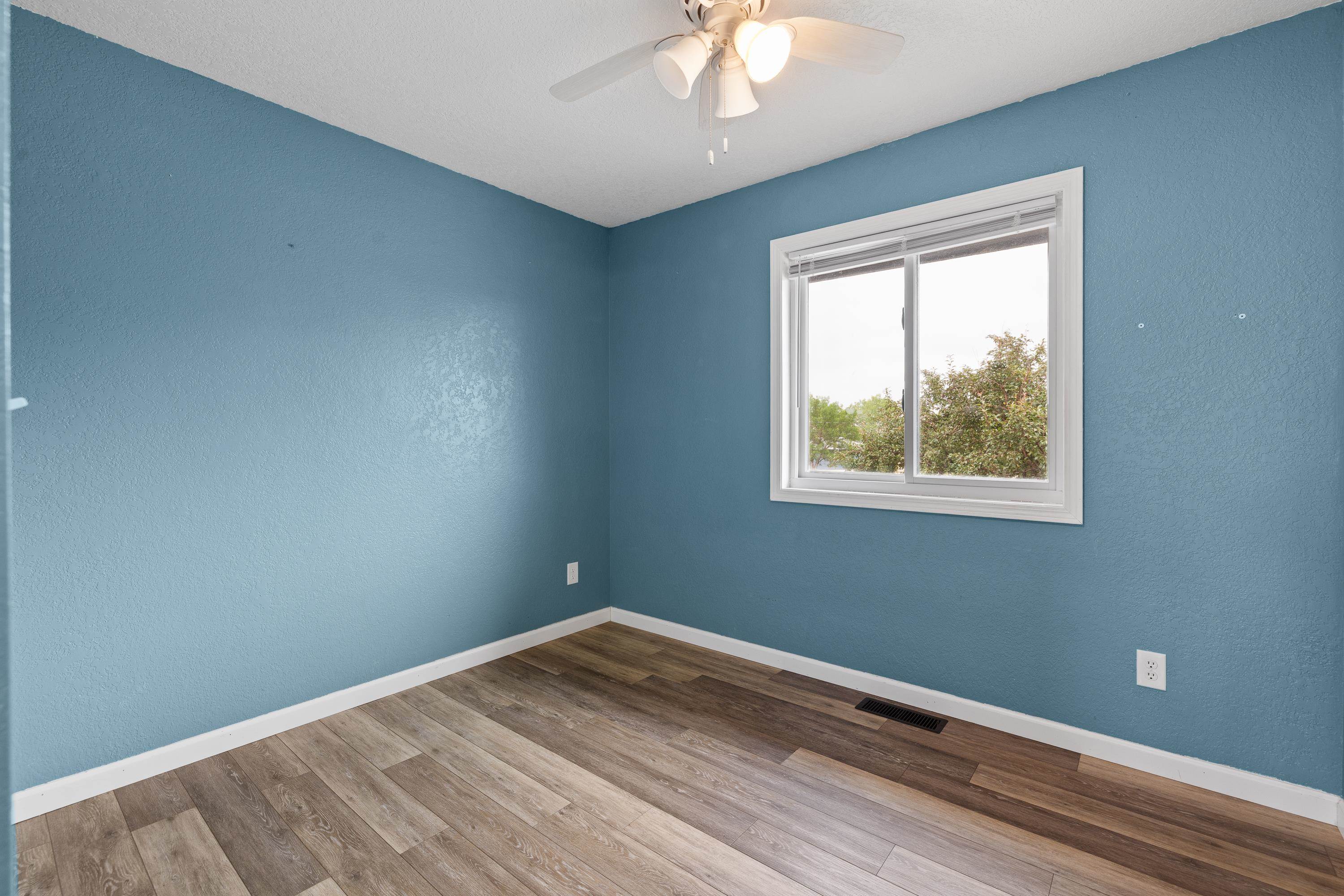 215 5th Street Property Photo 13