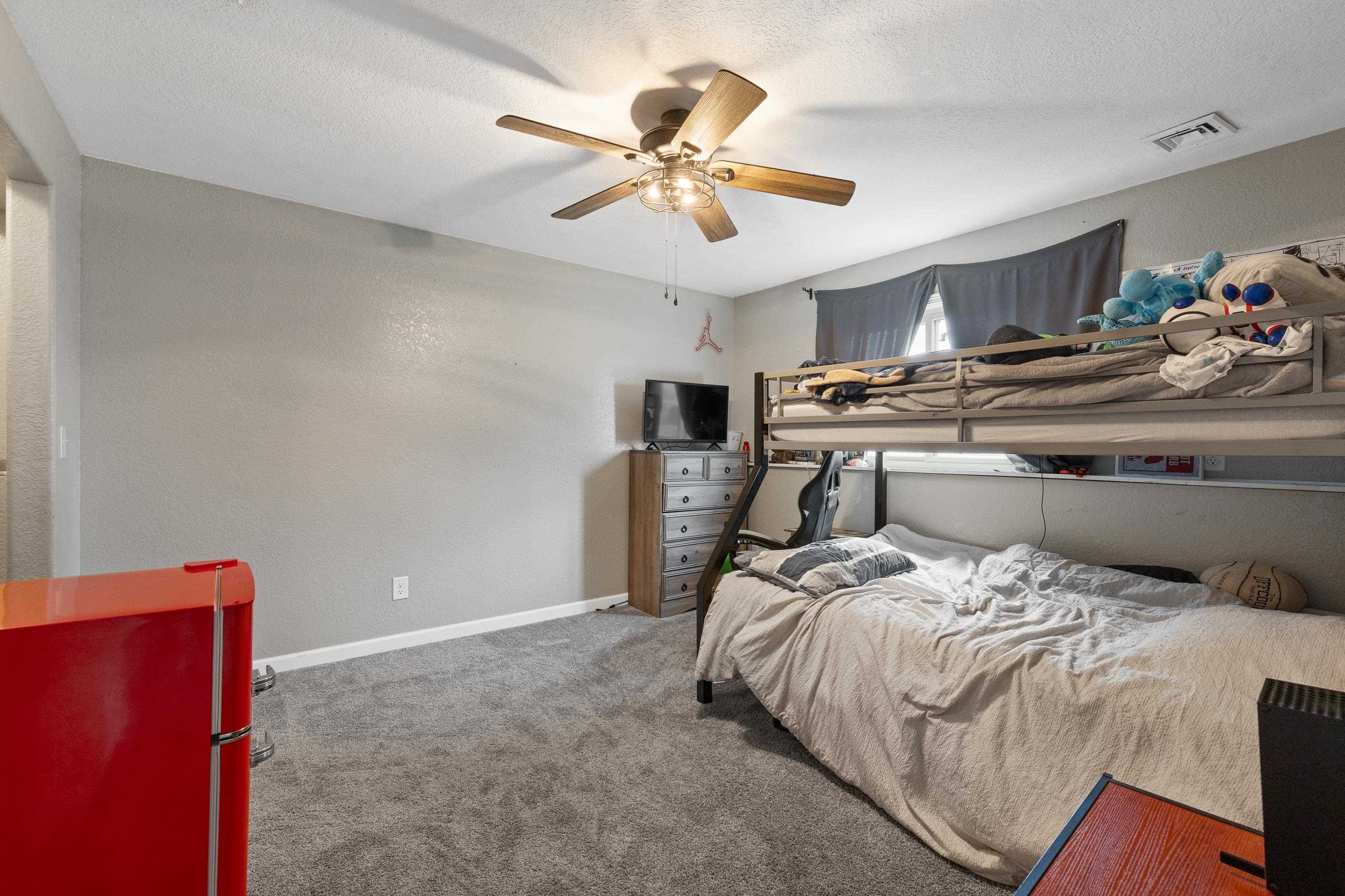 215 5th Street Property Photo 21