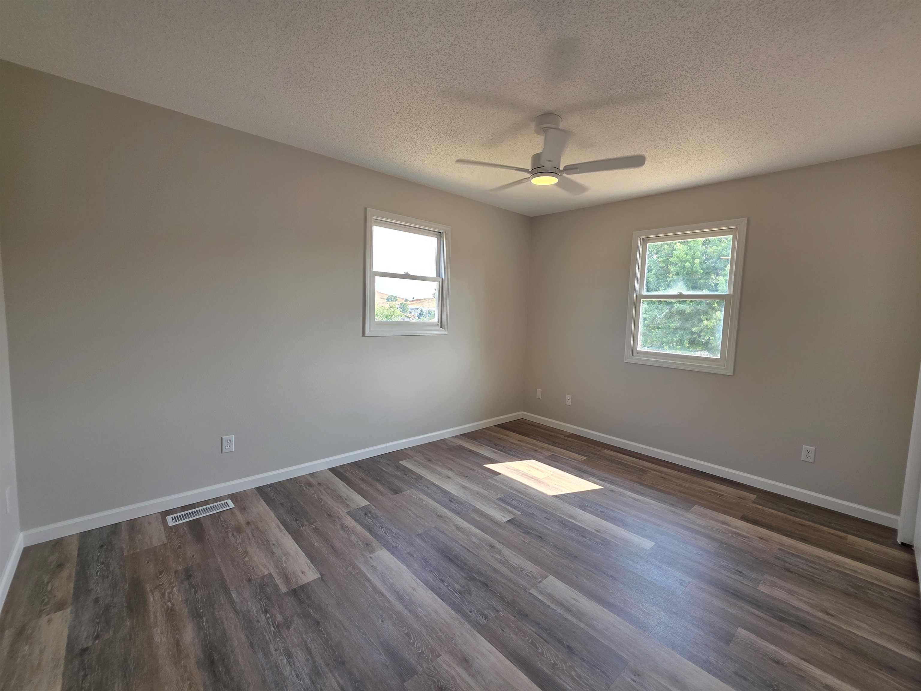 815 S 32nd Street Property Photo 6