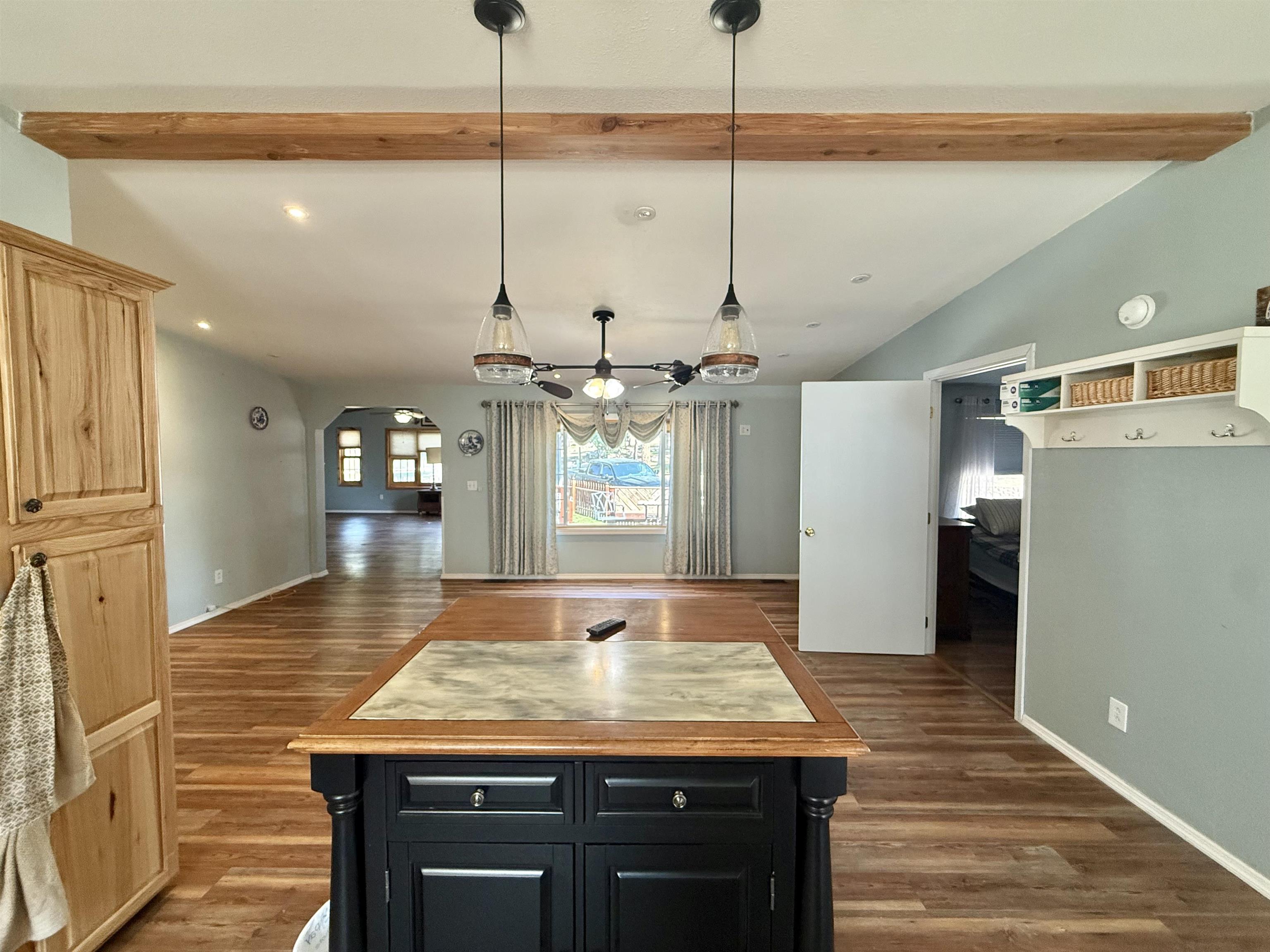 12237 Weaver Drive Property Photo 7
