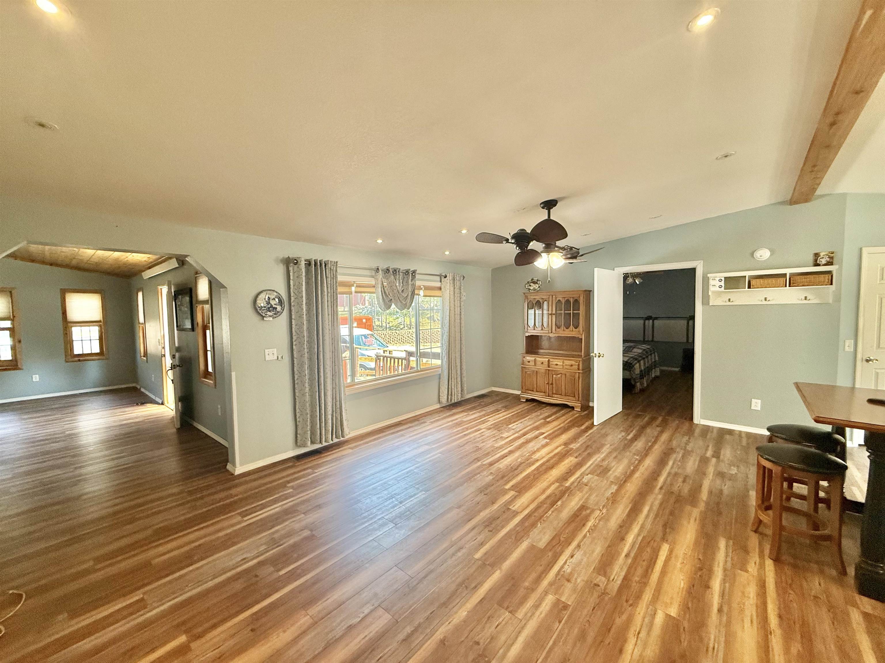 12237 Weaver Drive Property Photo 10