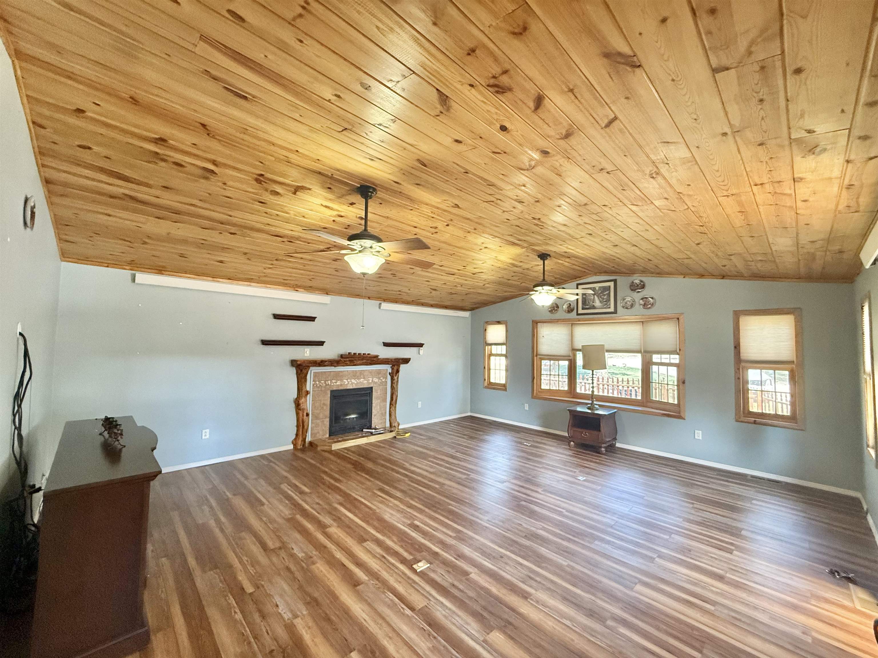 12237 Weaver Drive Property Photo 16