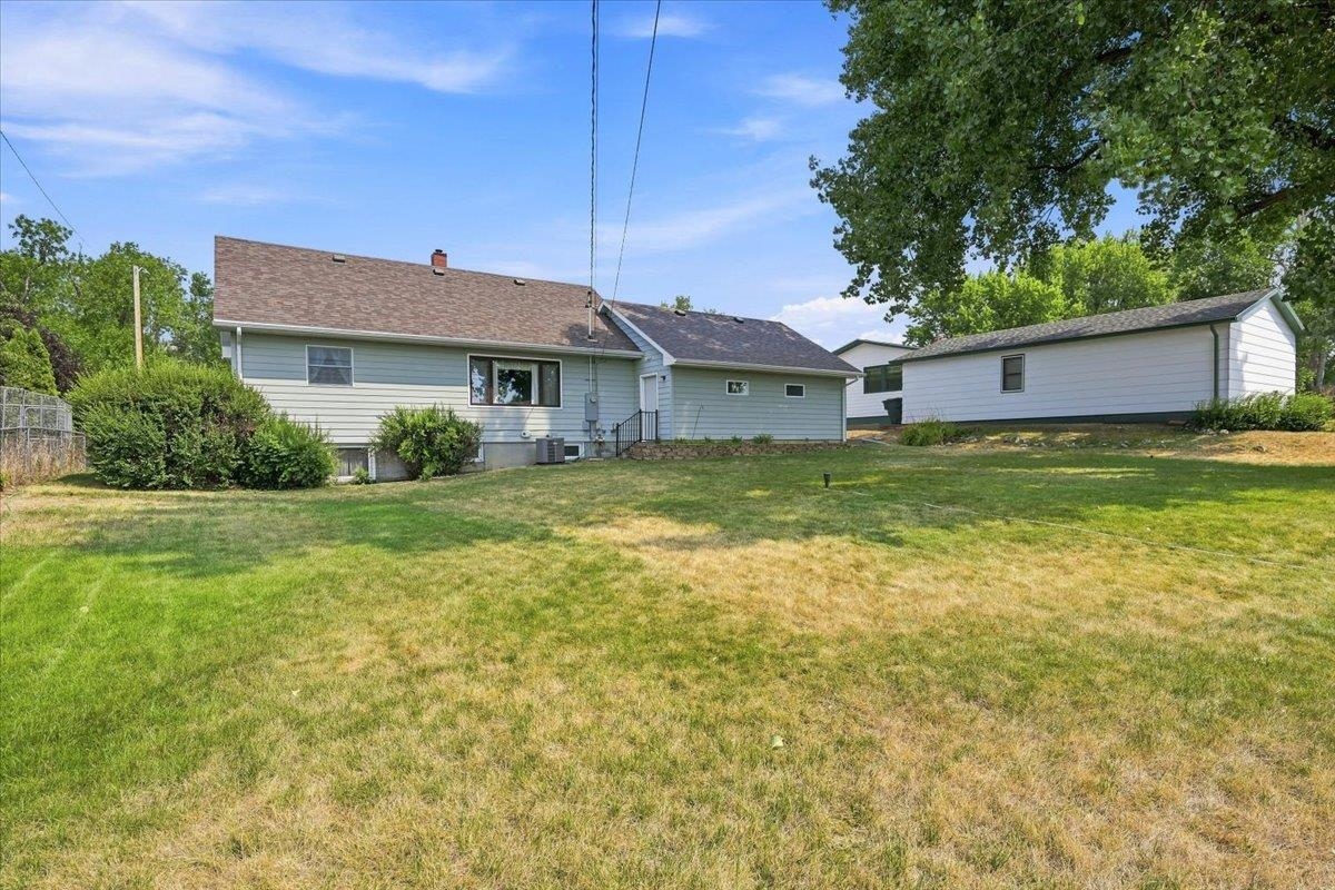 1820 7th Avenue Property Photo 22