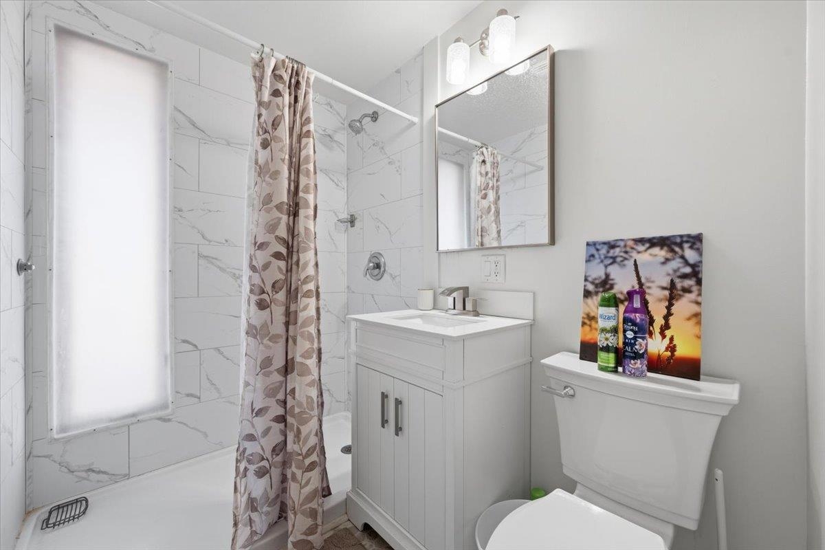 745 8th Street Property Photo 12