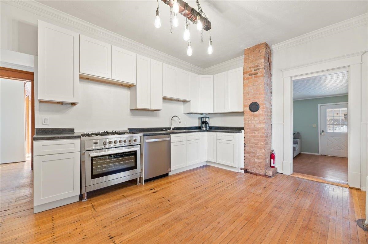 735 8th Street Property Photo 10