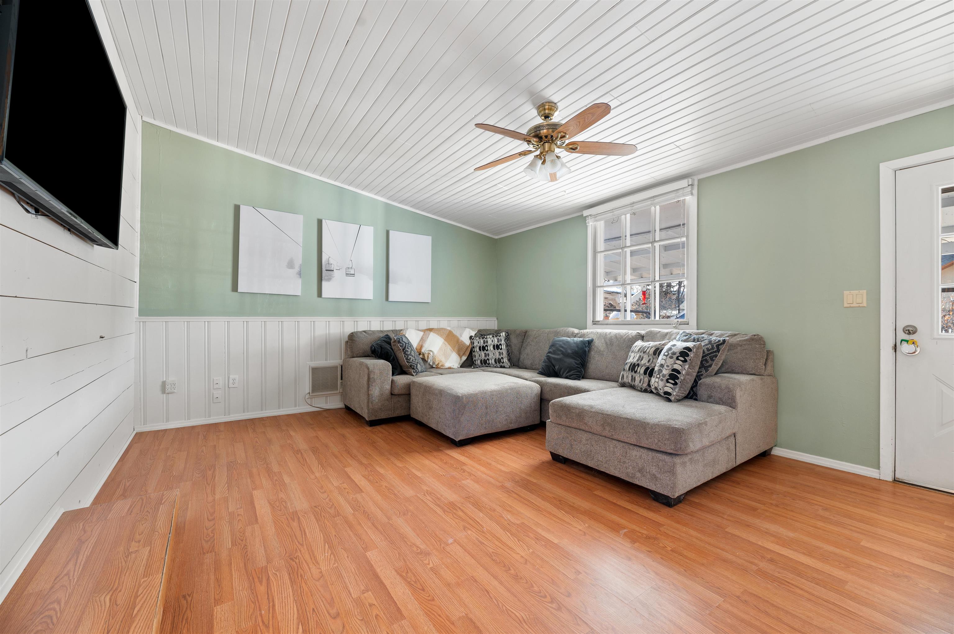 735 8th Street Property Photo 13