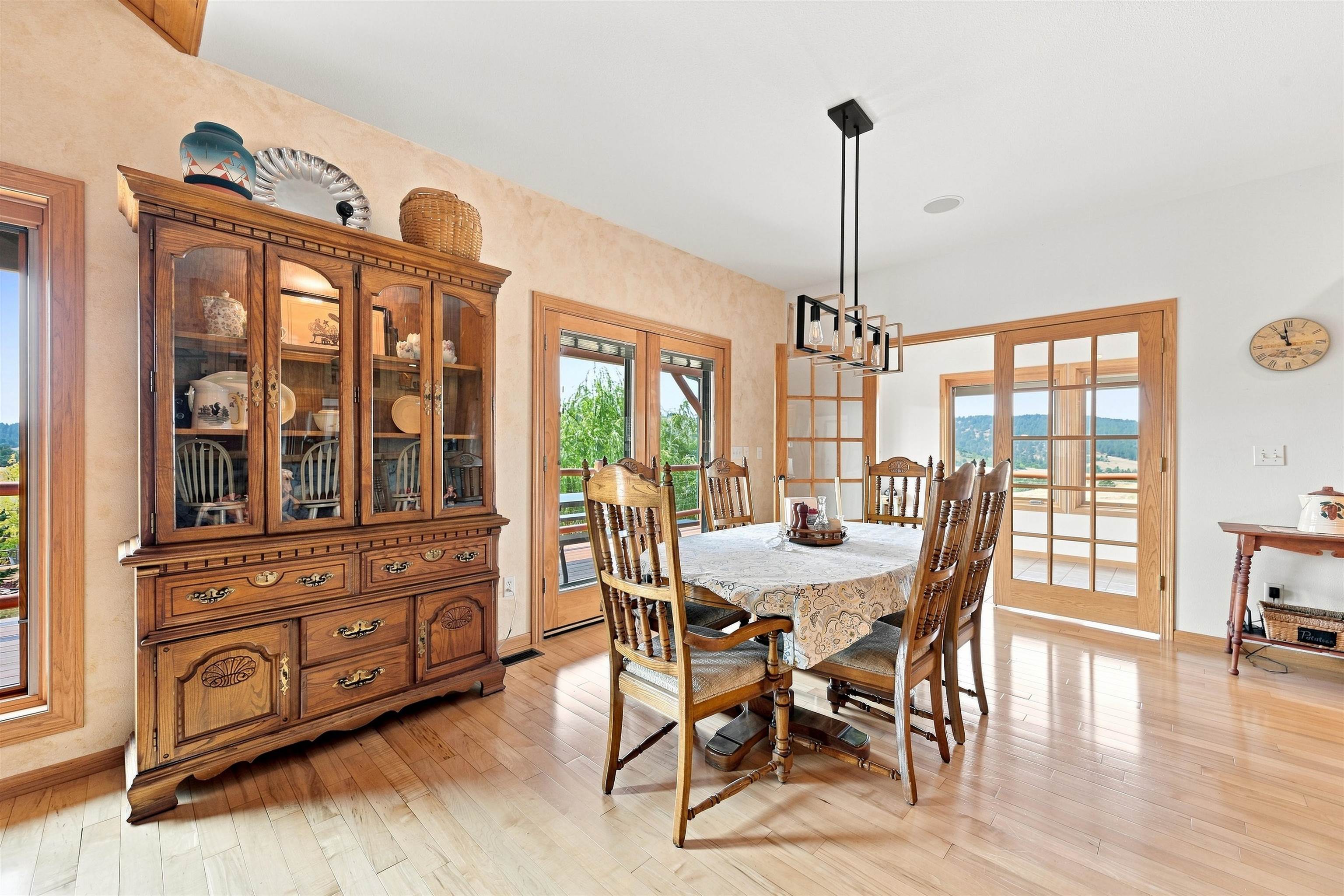 2515 Lookout Mountain Road Property Photo 11