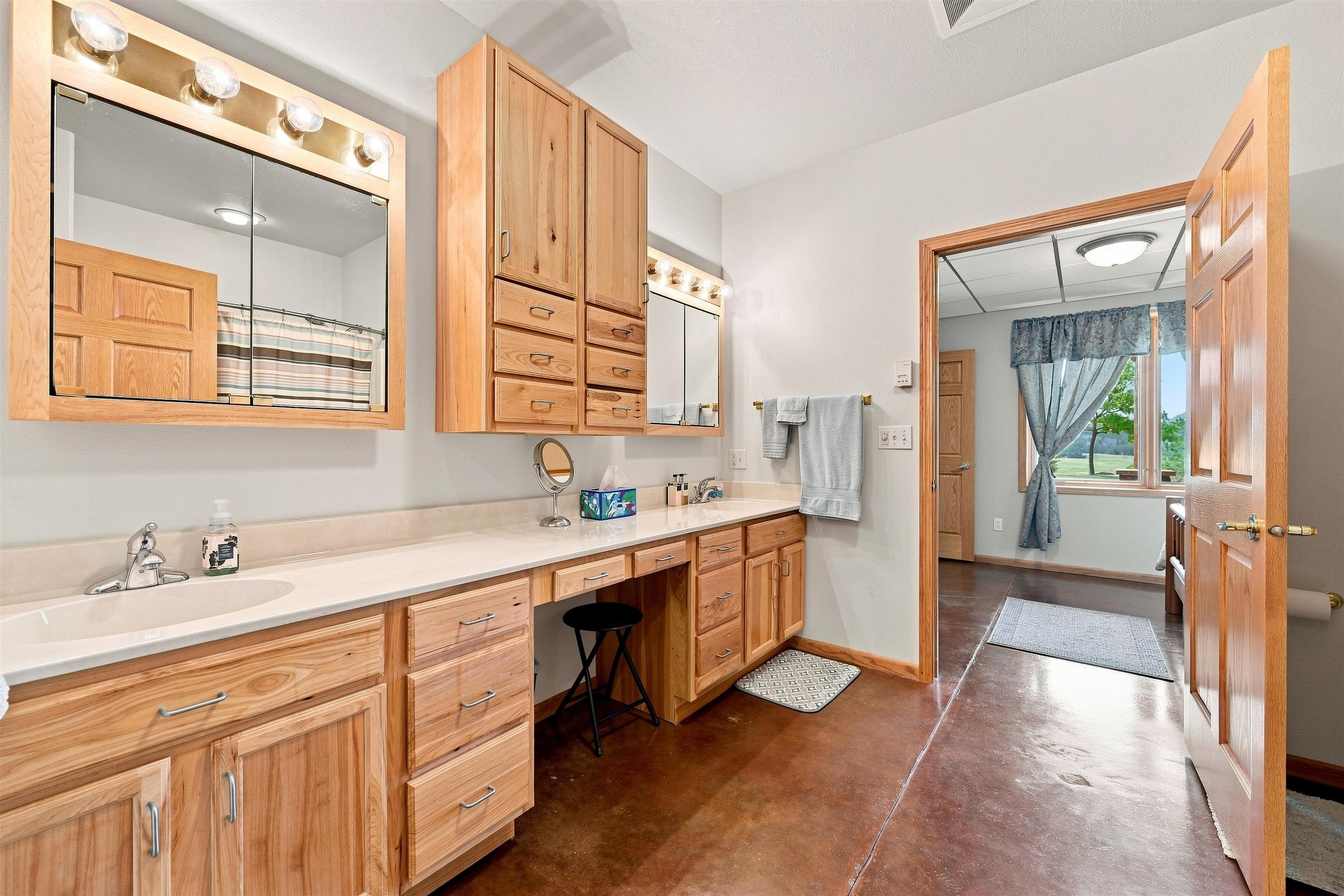 2515 Lookout Mountain Road Property Photo 20