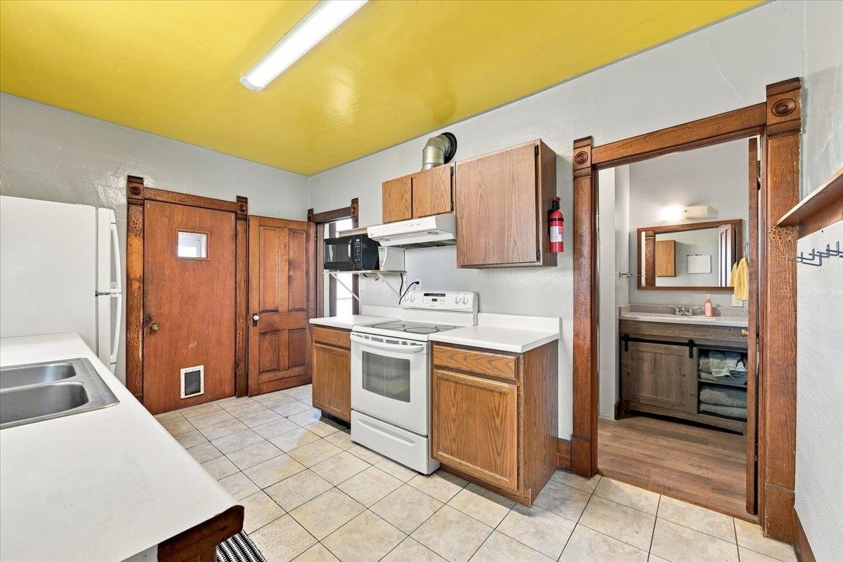 514 3rd Avenue Property Photo 17