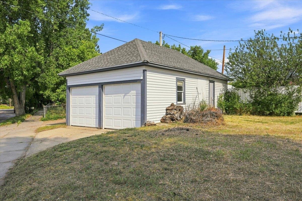 514 3rd Avenue Property Photo 23