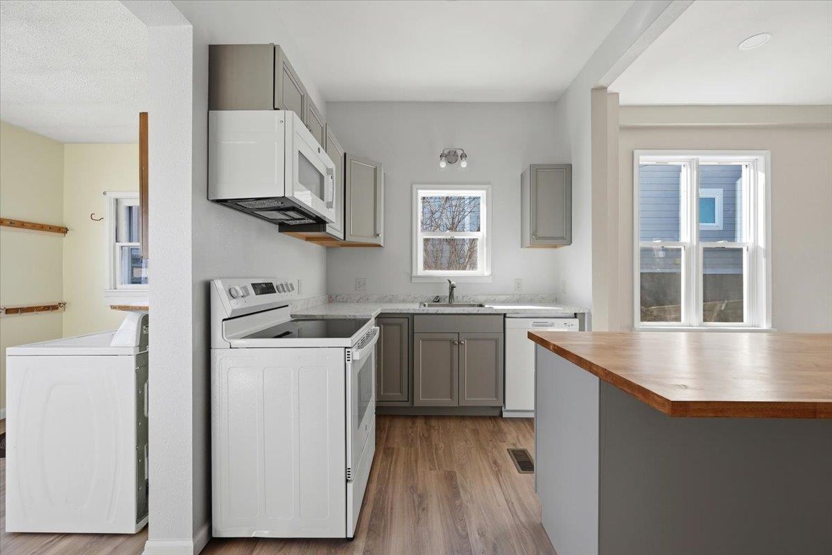 8 Parkdale Avenue Property Photo 5