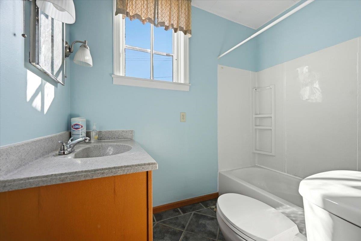 8 Parkdale Avenue Property Photo 12