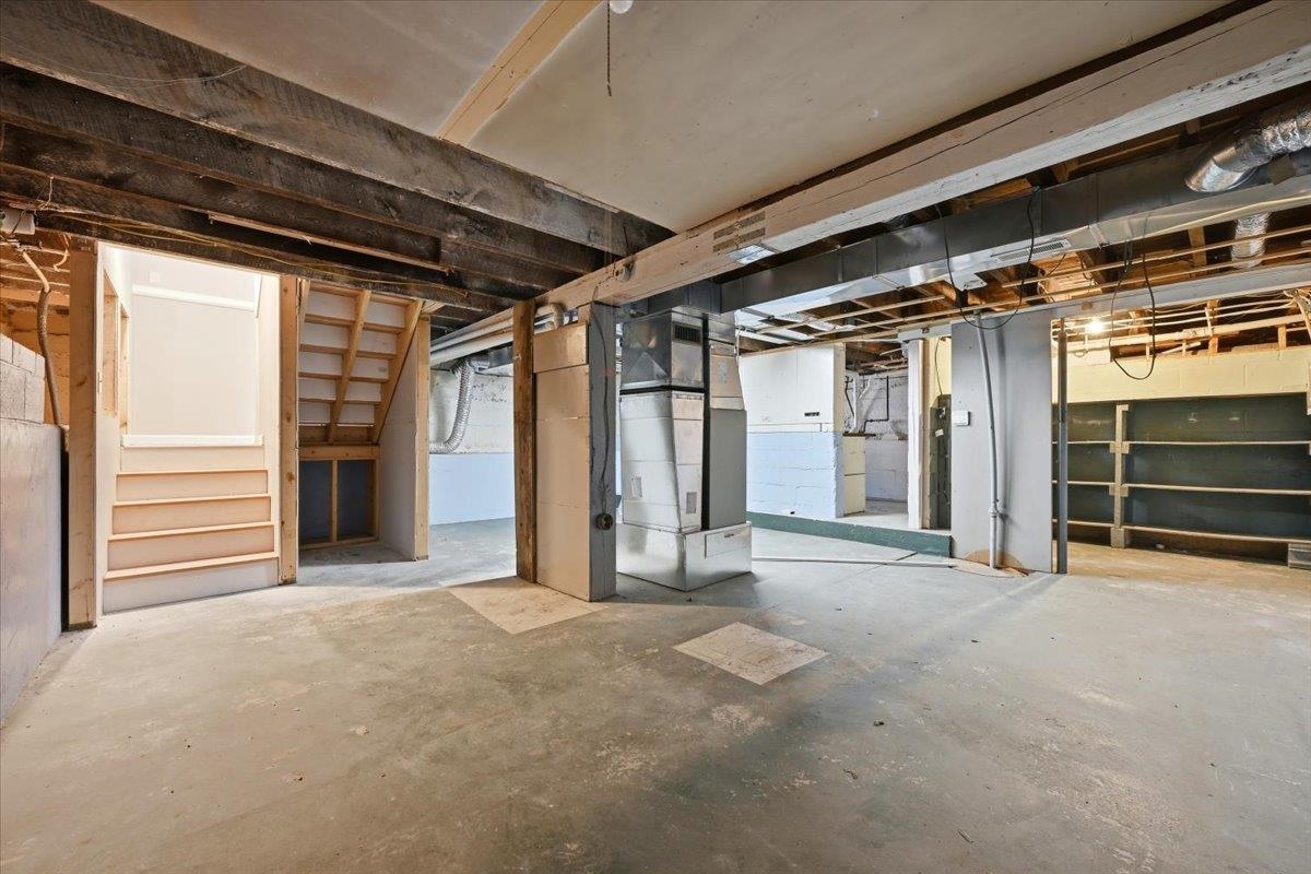 8 Parkdale Avenue Property Photo 18